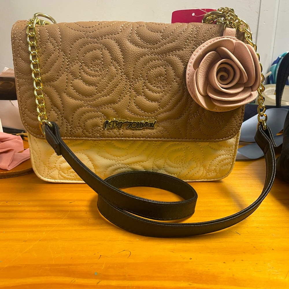 Betsey Johnson Purse🔥